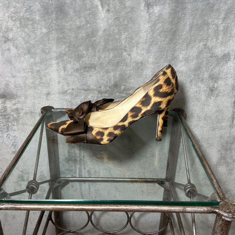 WILL'S FANCY Animal print Heels size 6 Italy bow brown leather